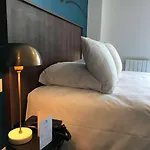 Sure By Western Hotel