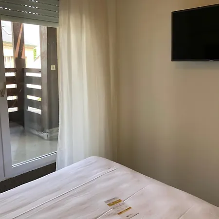 Sure By Western 2* Argentan