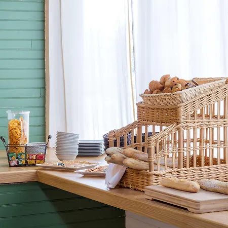 Sure By Western Hotel 2*