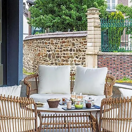 Sure By Western Hotel Argentan