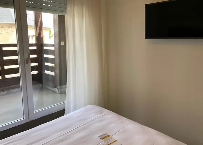 Sure By Western 2* Argentan