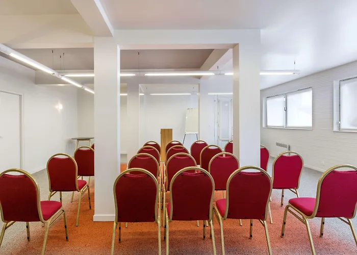 Hotel Sure By Western 2*