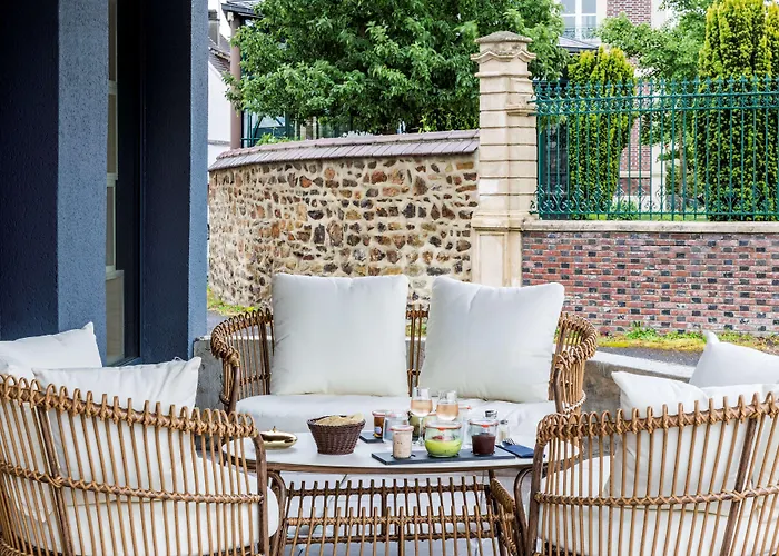 Hotel Sure By Western 2*