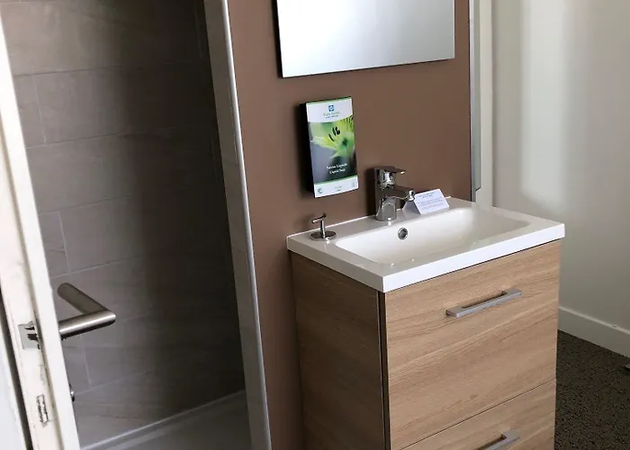 Sure By Western Szálloda