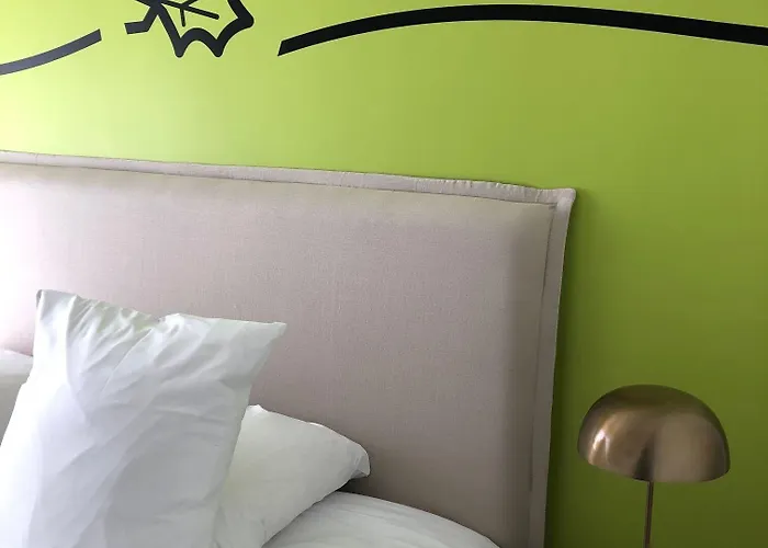 Sure By Western 2* Argentan